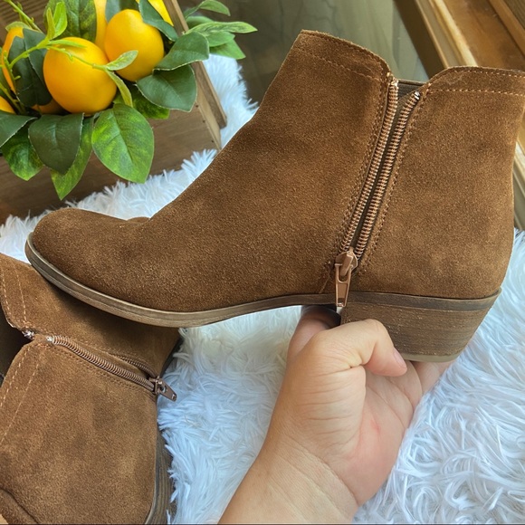 ❌❌SOLD❌❌Kensie Ankle Booties - Picture 8 of 11